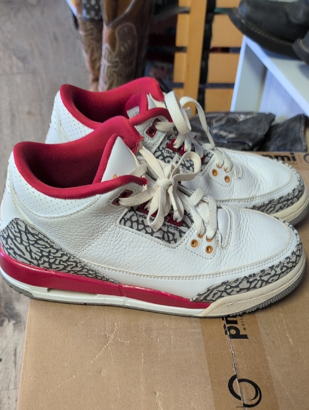 Nike Air Jordan 3 Retro Cardinal Red sneakers in white tumbled leather with ceme
